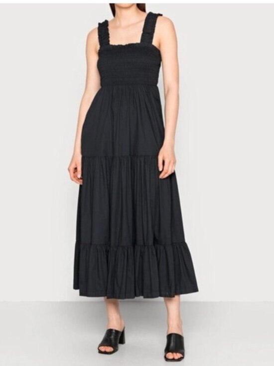 Dresses & Skirts - Elegant Black Mini Dress